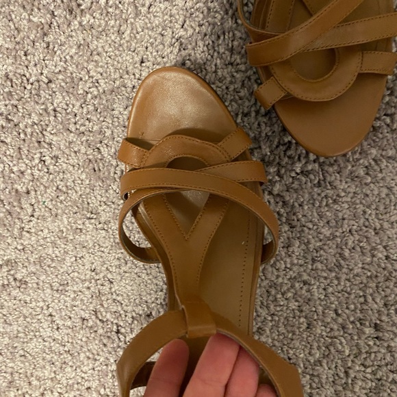 Brown bcbg heels - Picture 4 of 4